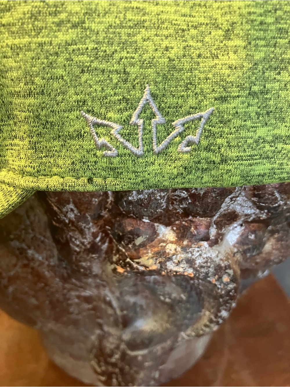 Essential’s hat - Picture 3 of 8